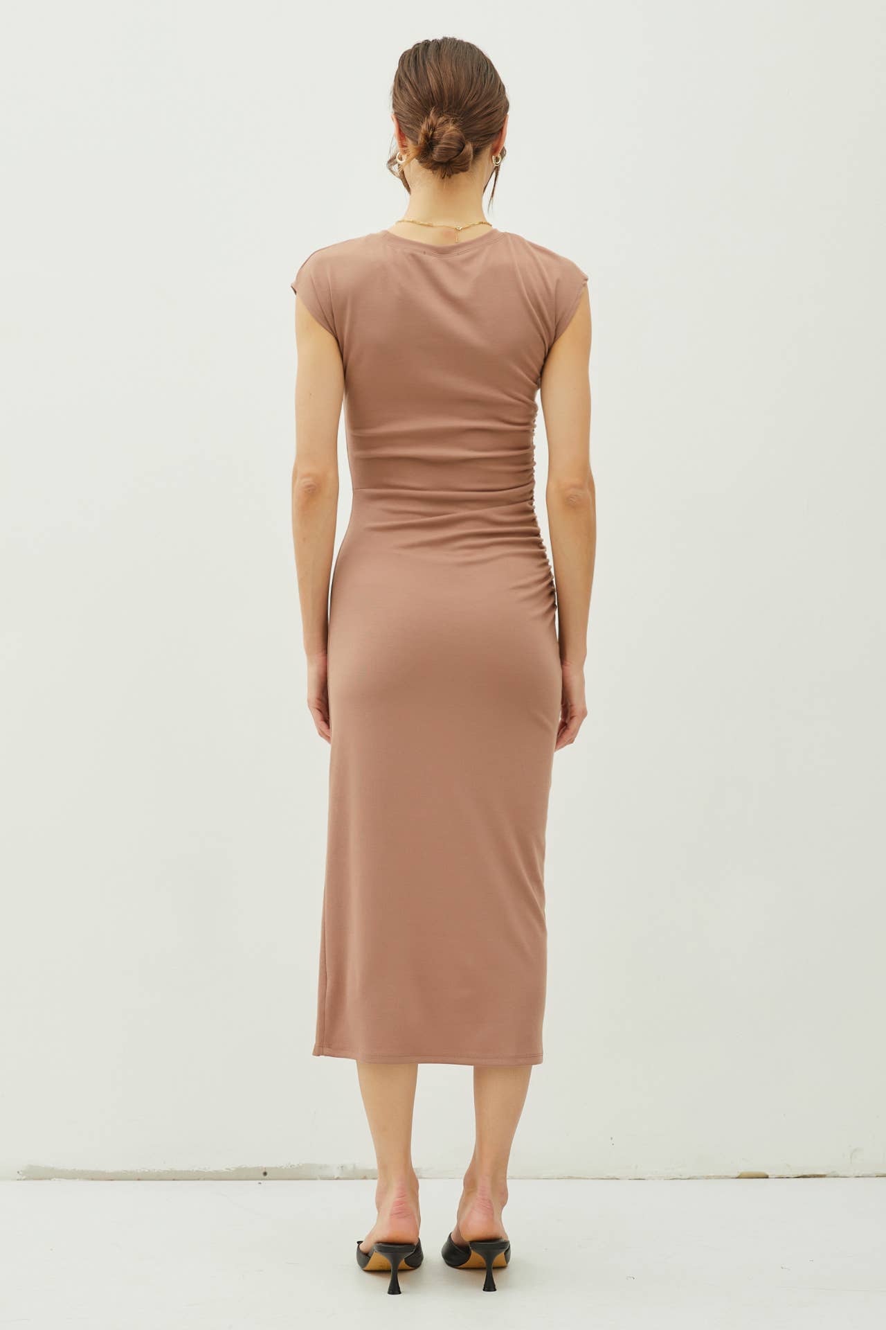 Cap Sleeve Side Ruched Midi Dress