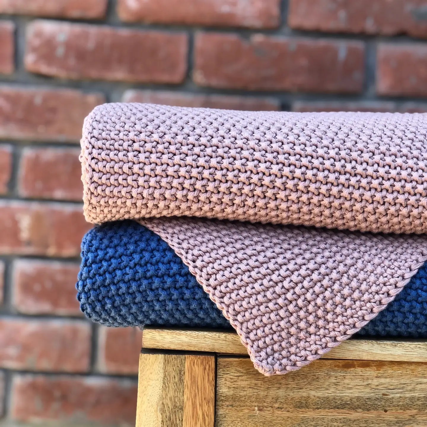Moss Knit Throw - Blush