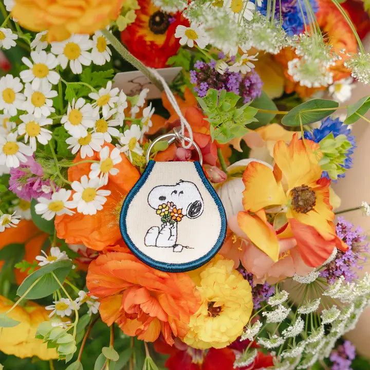 Snoopy Bouquet Patch Keychain - Ali's Wagon