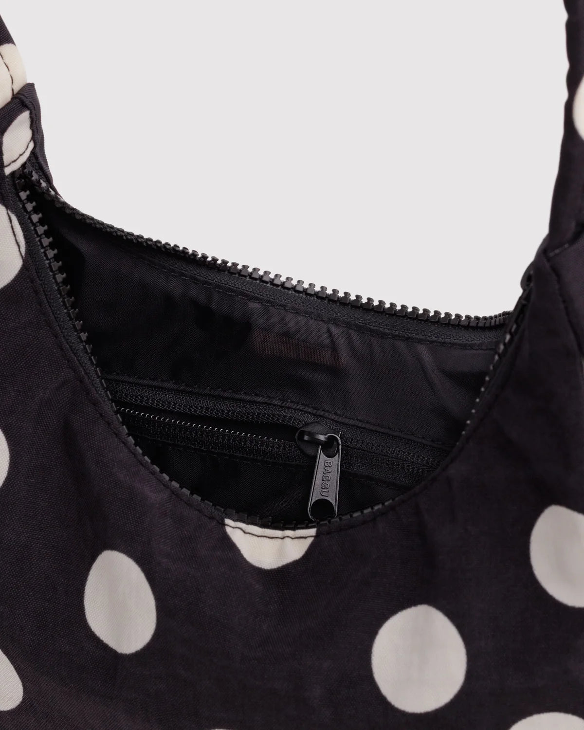 Black and Cream Polka Dot Mini Shoulder Baggu