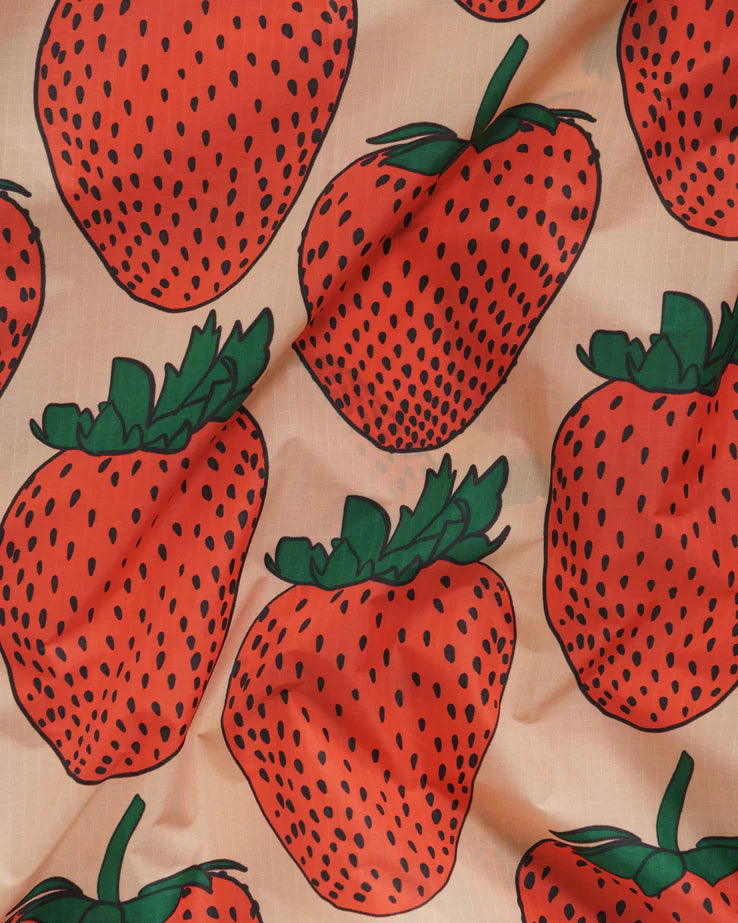Strawberry Baggu Reusable Bag - Ali's Wagon