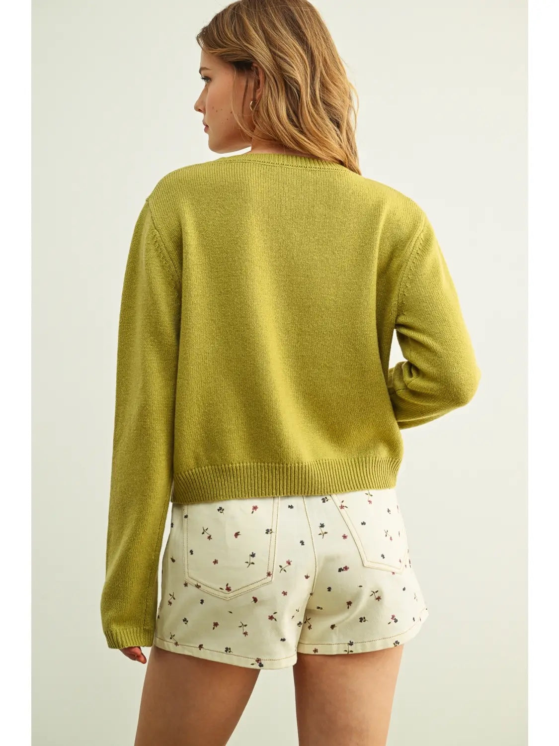 Round-Neck Cardigan in Pistachio