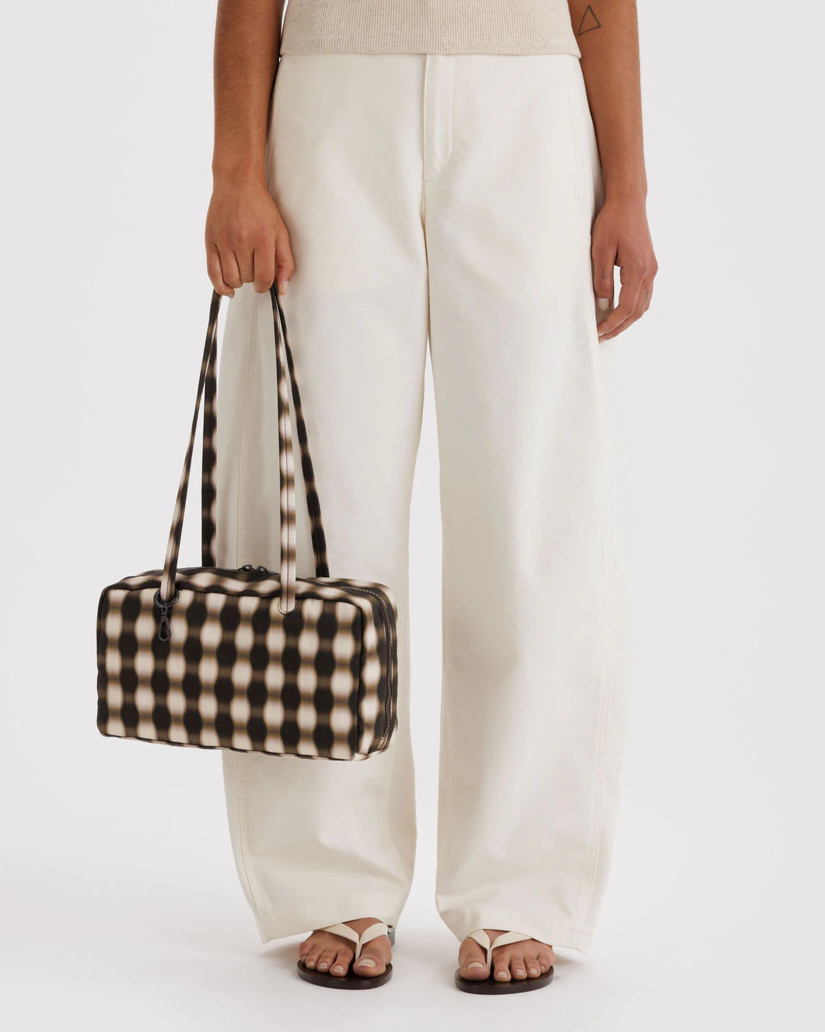 Blurred Gingham Nylon Bowler Baggu