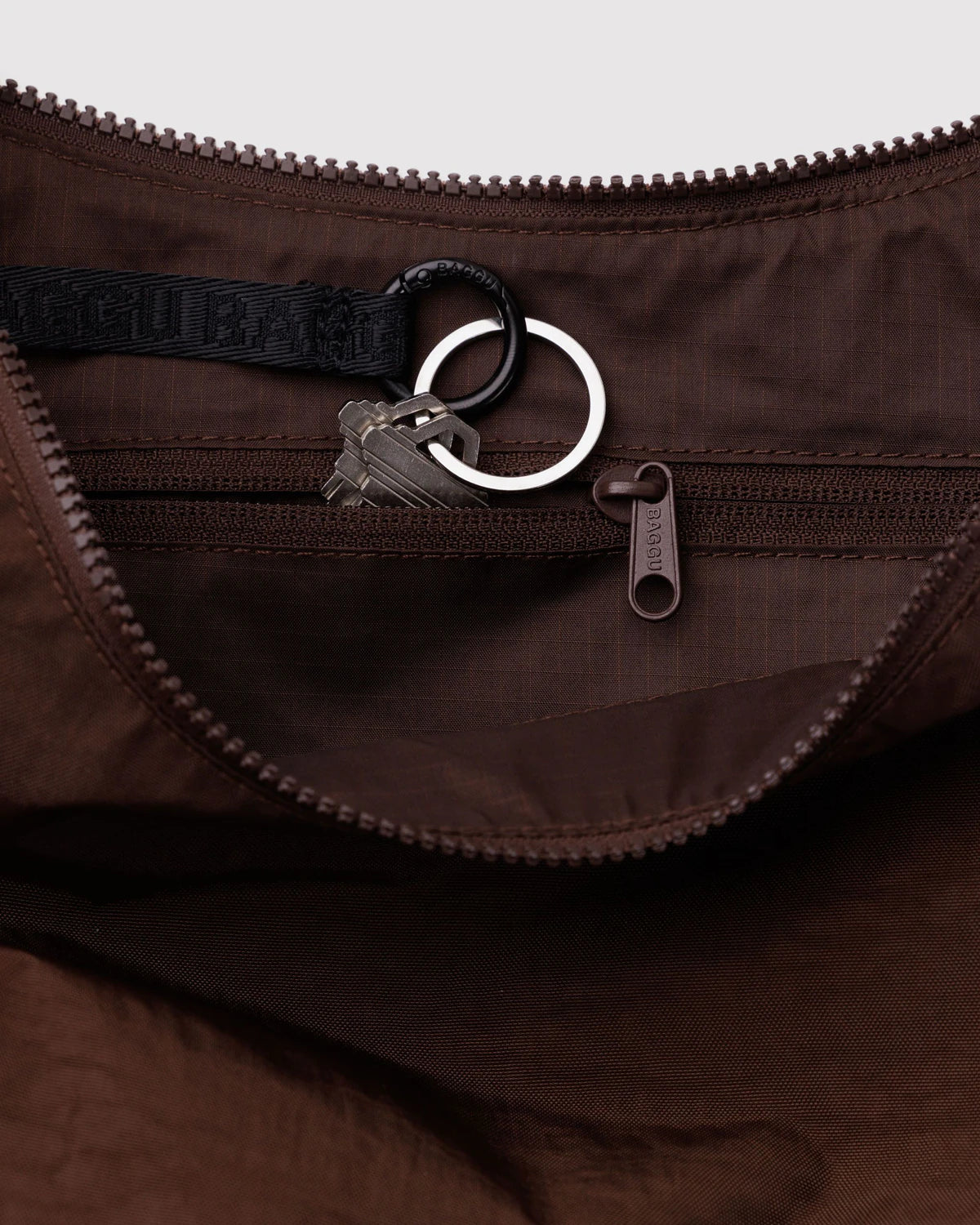 Coffee Medium Crescent Baggu - Ali's Wagon