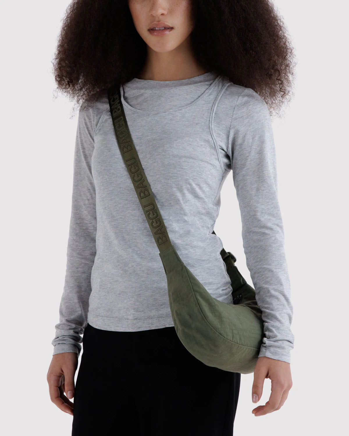Caper Small Crescent Baggu