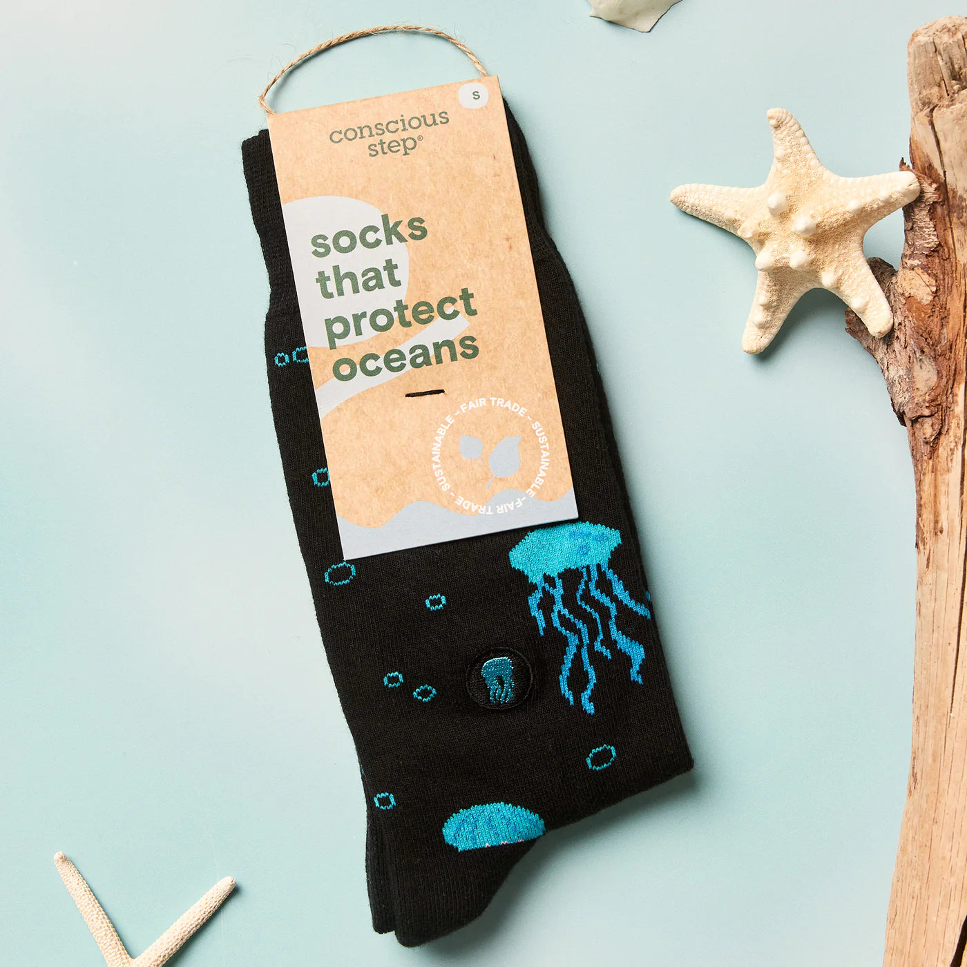 Jellyfish Socks that Protect Oceans