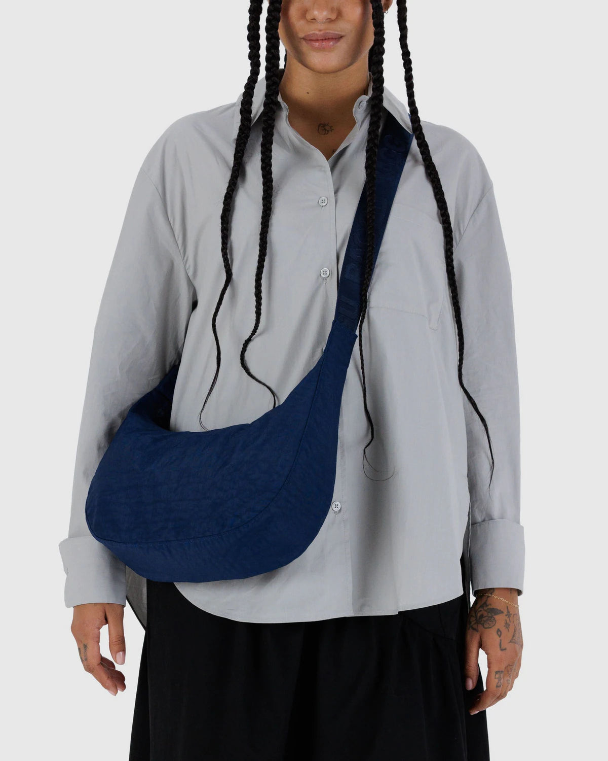 Navy Medium Crescent Baggu
