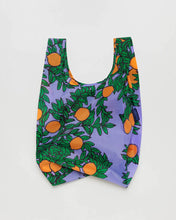 Load image into Gallery viewer, Orange Tree Periwinkle Baggu Reusable Bag