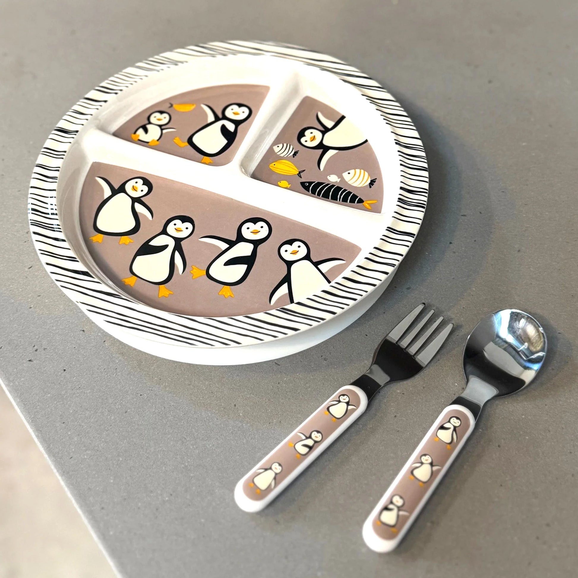 Penguin Divided Suction Plate - Ali's Wagon
