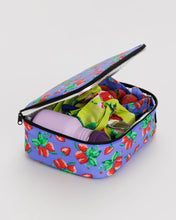 Load image into Gallery viewer, Wild Strawberries Baggu Lunch Box