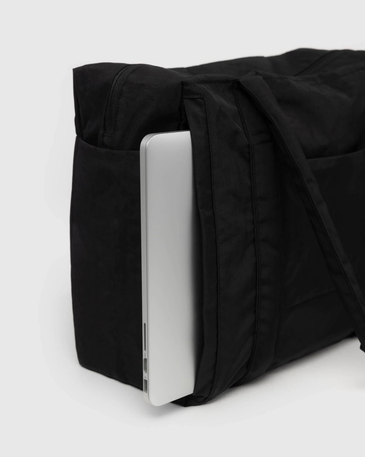 Balck Small Cloud Carry On