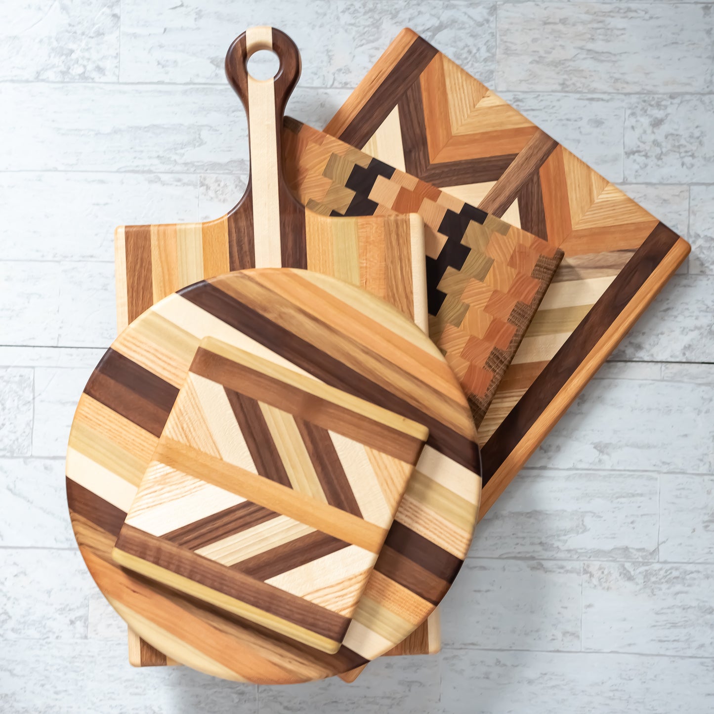 Medium Round Cutting Board