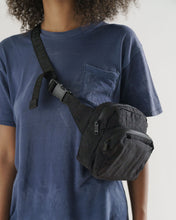 Load image into Gallery viewer, Black Baggu Fanny Pack