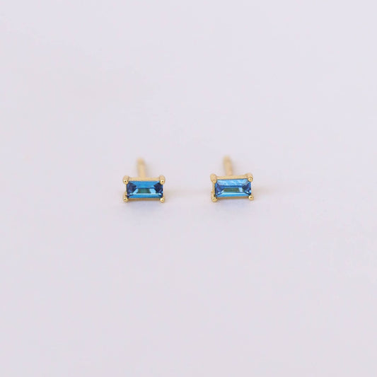 Sapphire Baguette Stud Earrings - Ali's Wagon